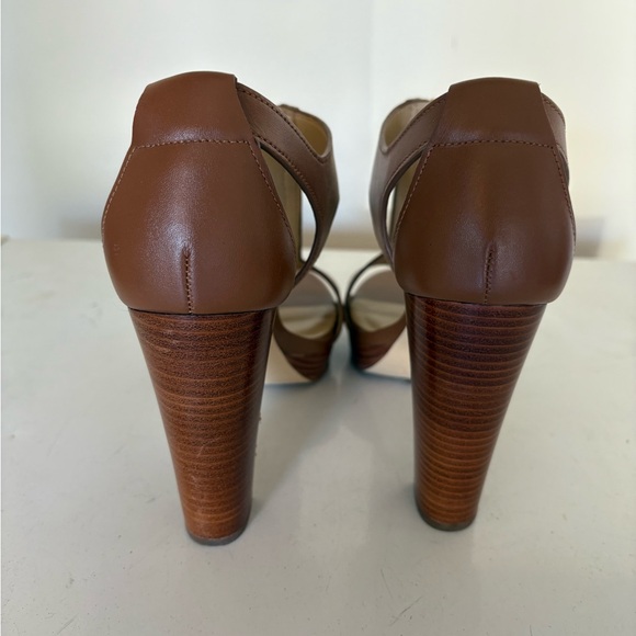 Michael Kors Leather Women's heels- 6.5 - Picture 3 of 4